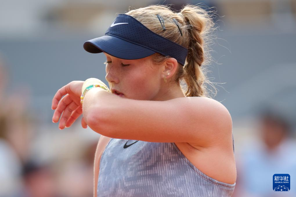 小将显得略 小将显得略