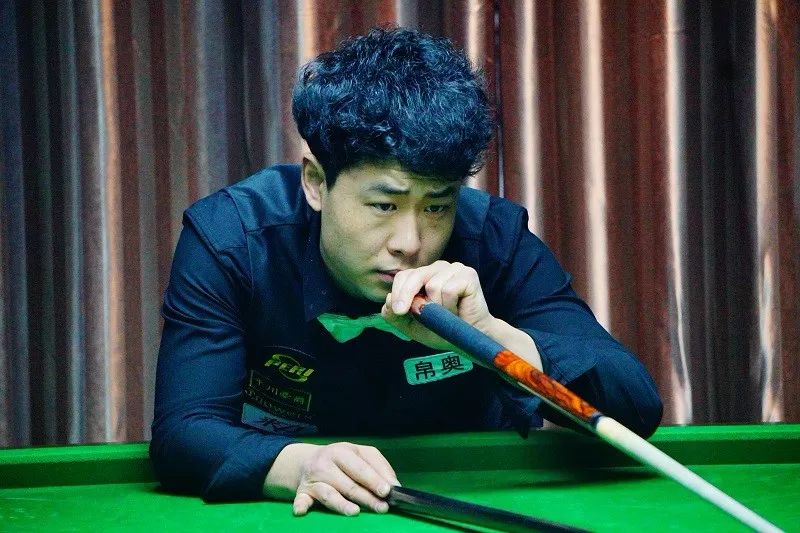 之间切换 之间切换