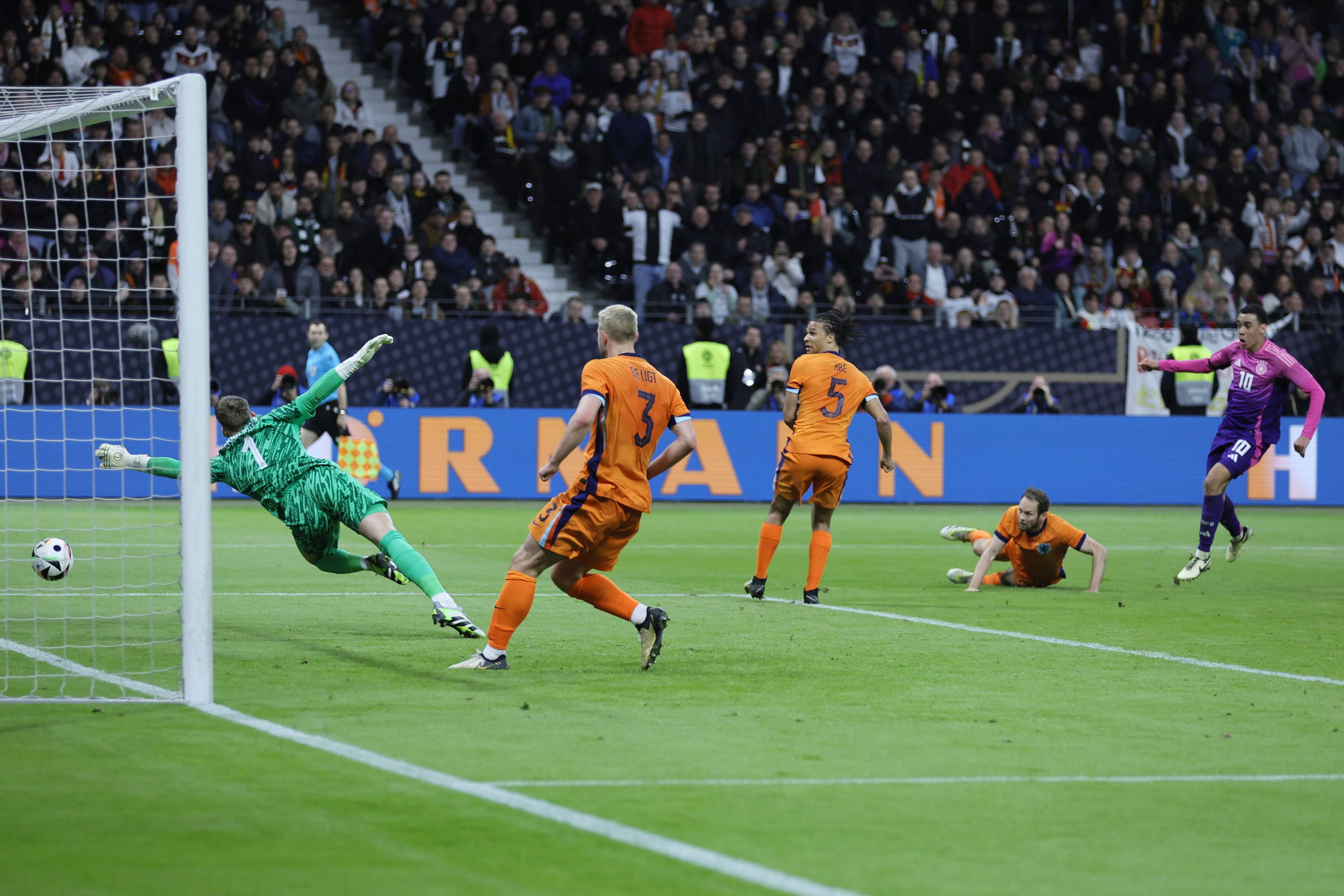 但韦斯利用 但韦斯利用