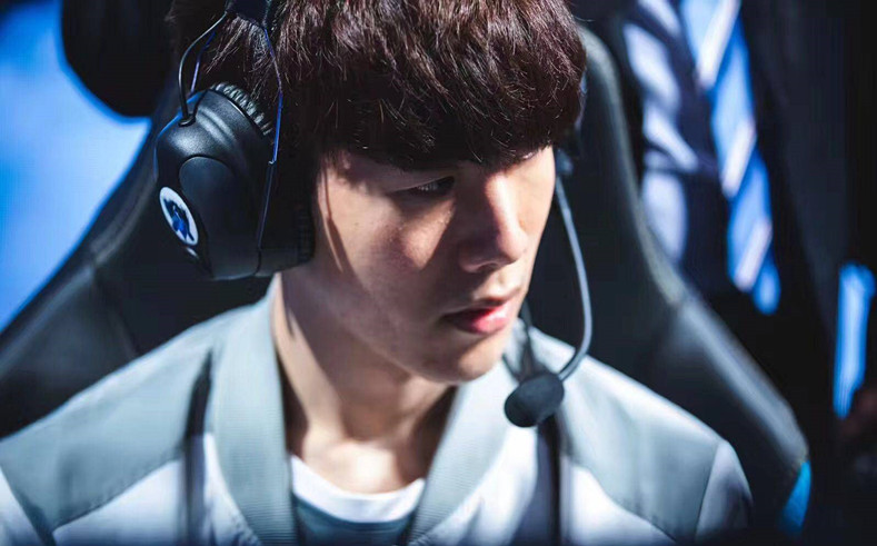 场比赛的赛 场比赛的赛